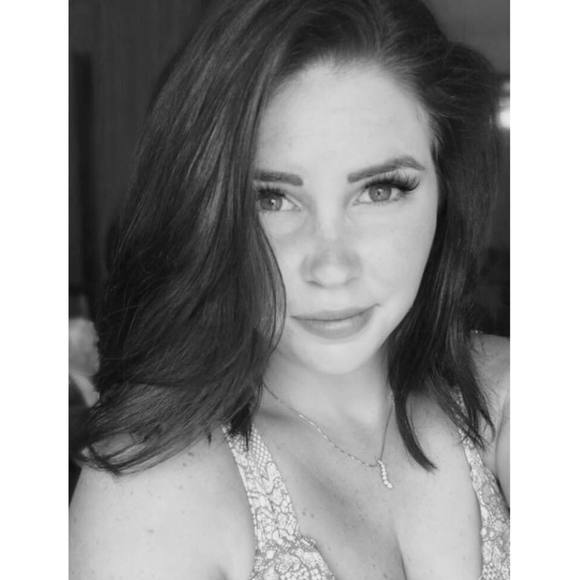 Meet your Posher, Savannah - Picture 1 of 1